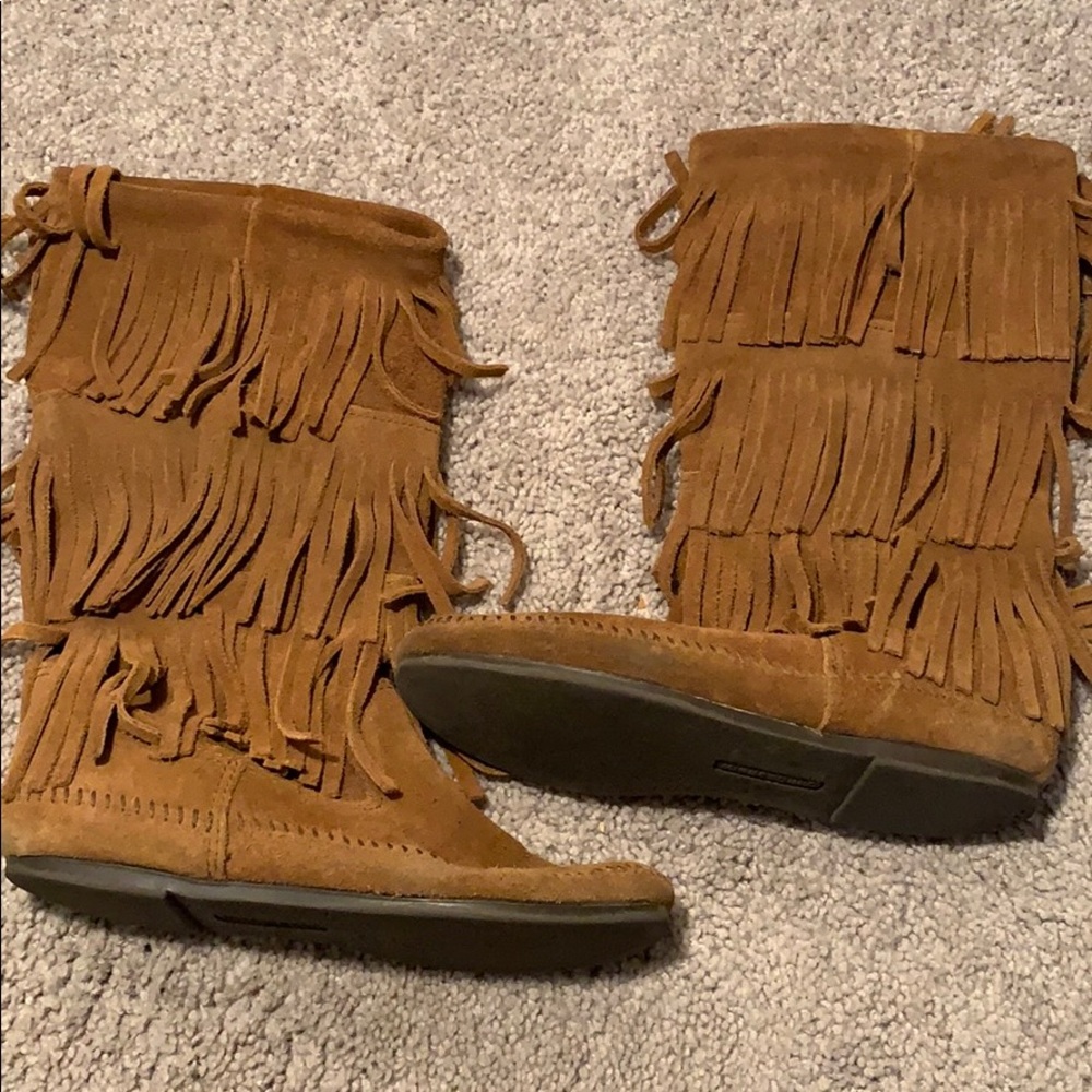 Tassel boots